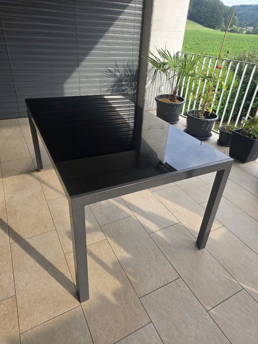 Tavoli: Glastisch schwarz Metallgestell 150 cm gebraucht – Usato da Hunzenschwil venduto da man_965q 4