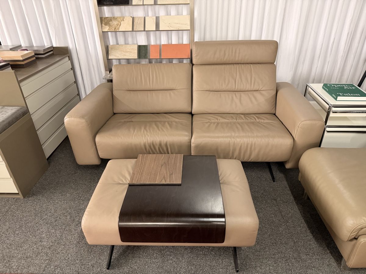 Stressless Divani: Stressless Sofa Stella verstellbar mit Hocker - Tisch – Nuovo (secondo la descrizione) da Luzern venduto da Emelie77 3