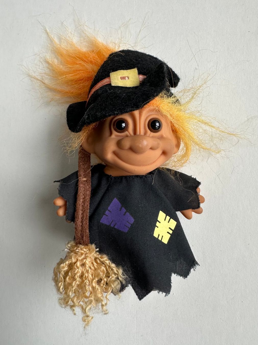 Spielzeuge: Vintage Troll Hexe – Gebraucht aus Adligenswil von e17s15