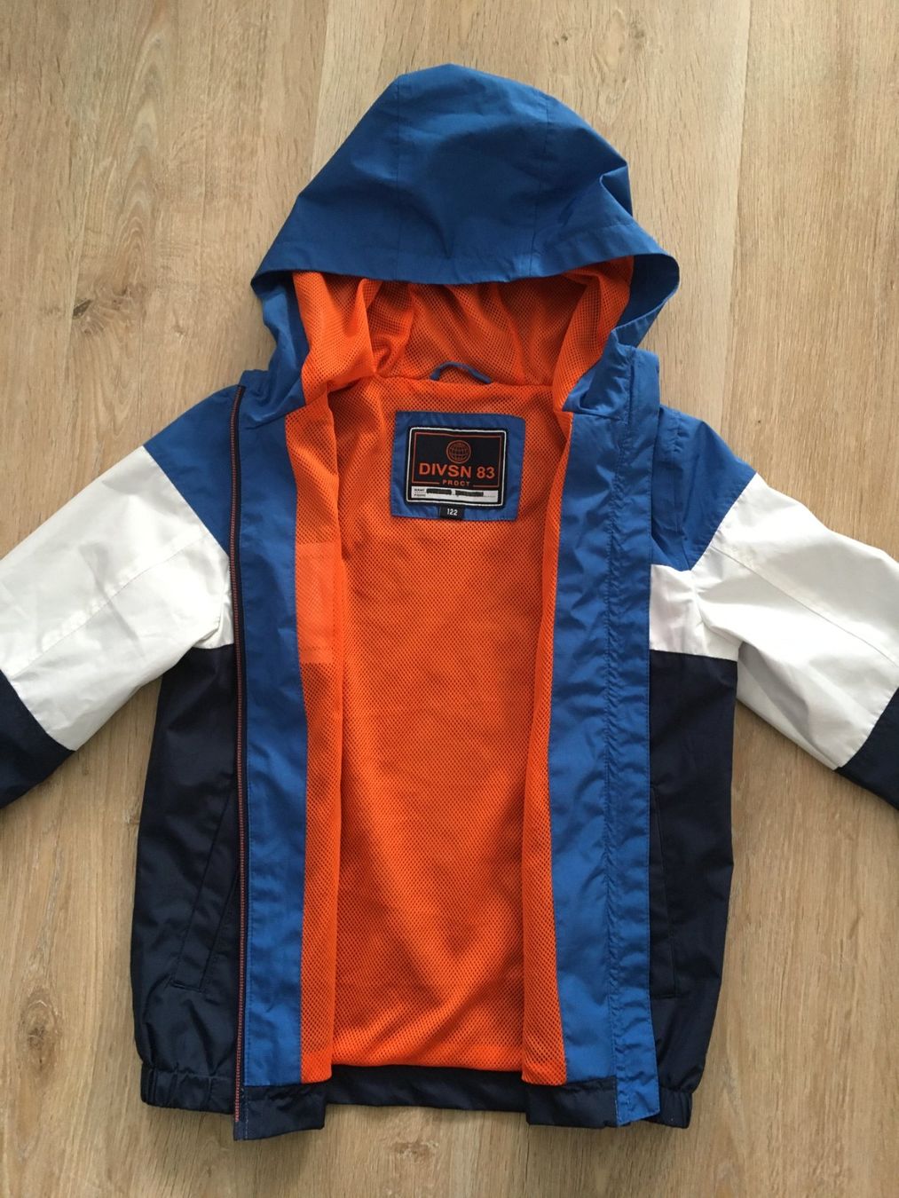 C&A Giacche & Cappotti: Jacke mit Kapuze, Gr. 122 – Usato da Zumikon venduto da meter03 2