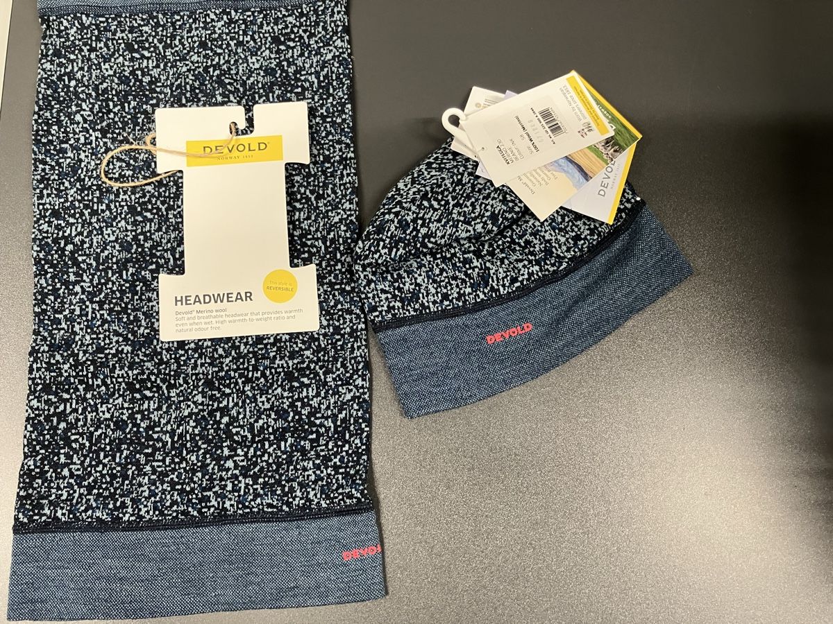 Copricapi, berretti & cappellini: Merino Set mütze/ halsband Neu Devold – Nuovo (secondo la descrizione) da Bever venduto da dvojca