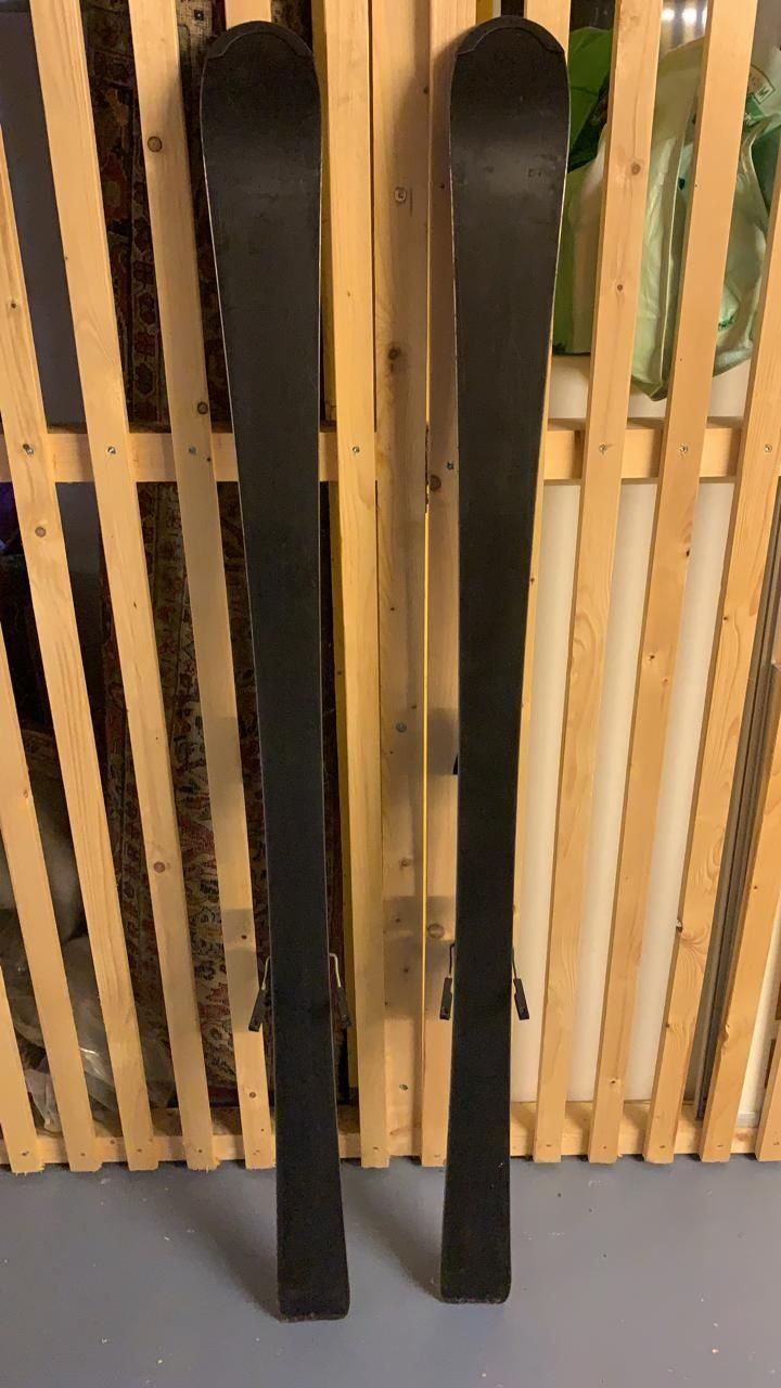 Skis: ATOMIC Skier inkl. Stöcken – Gebraucht aus Mauren von SB1606 5