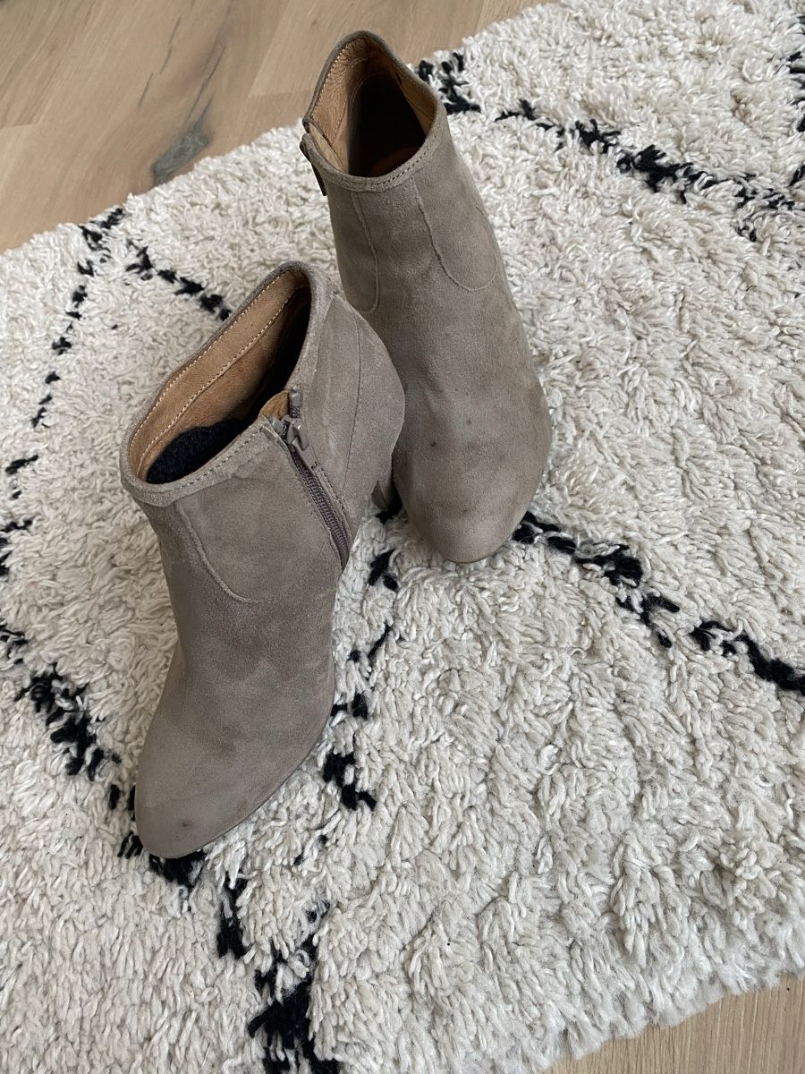 Scarpe da donna: Stiefeletten Leder Grösse 38 – Usato da Buchs ZH venduto da crazyhandbaggirl123 1