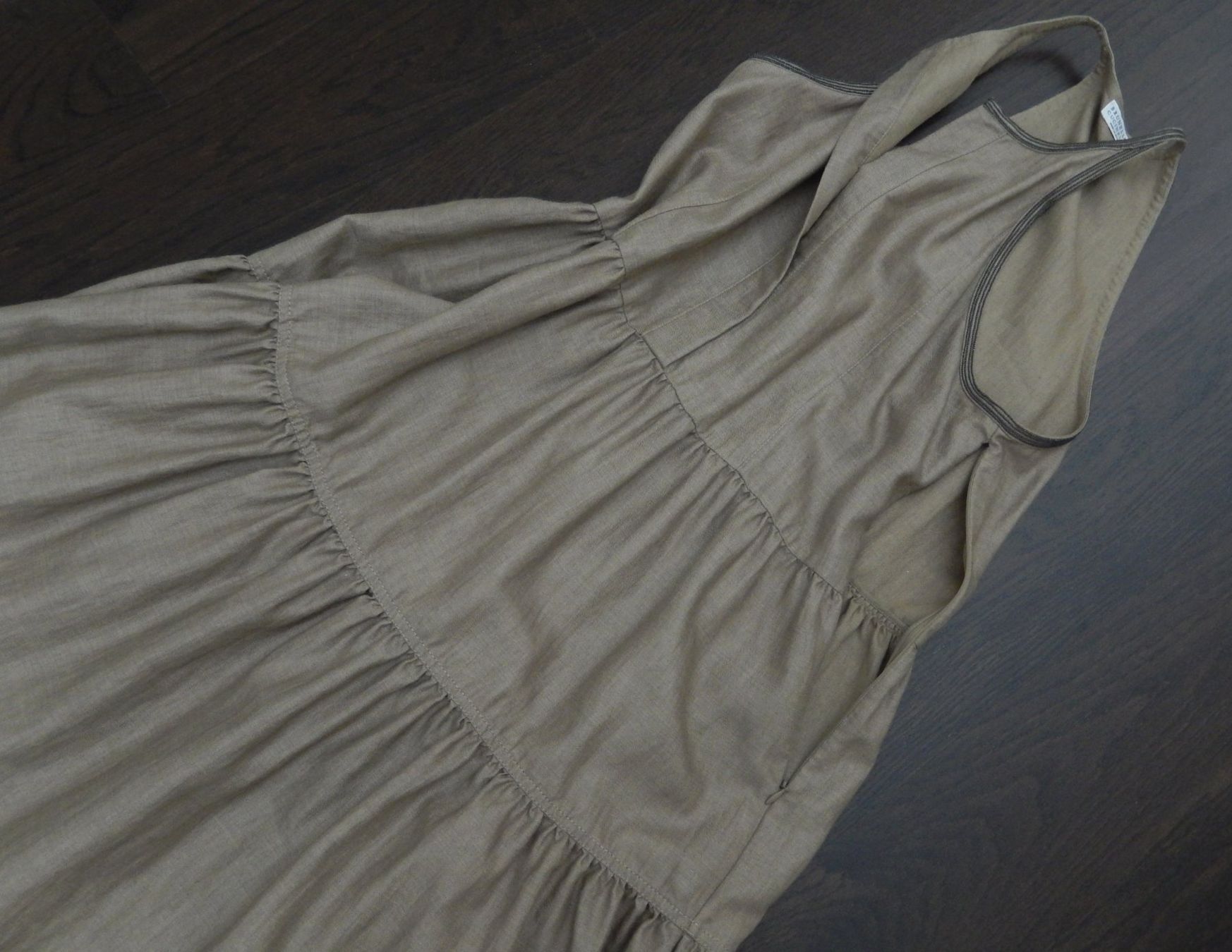 Brunello Cucinelli Robes: Orig. BRUNELLO CUCINELLI Leinenkleid mit Monilli Gr. 36 – D'occasion à Tuggen par vivira 7