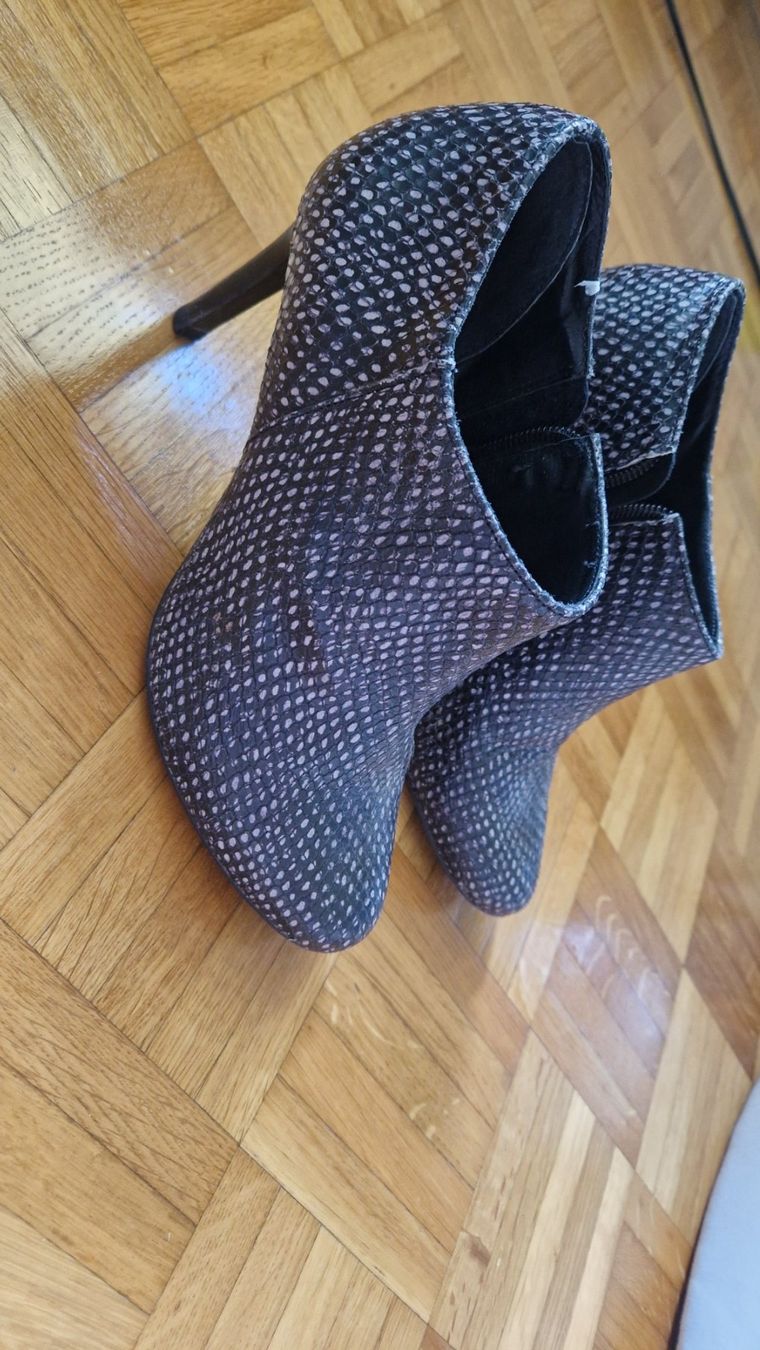 Scarpe da donna: Bottines Minelli / Ankle boots – Usato da Genève venduto da car_2wpt 1