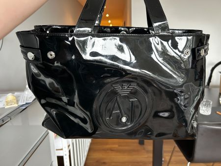 Armani Lack Handtasche