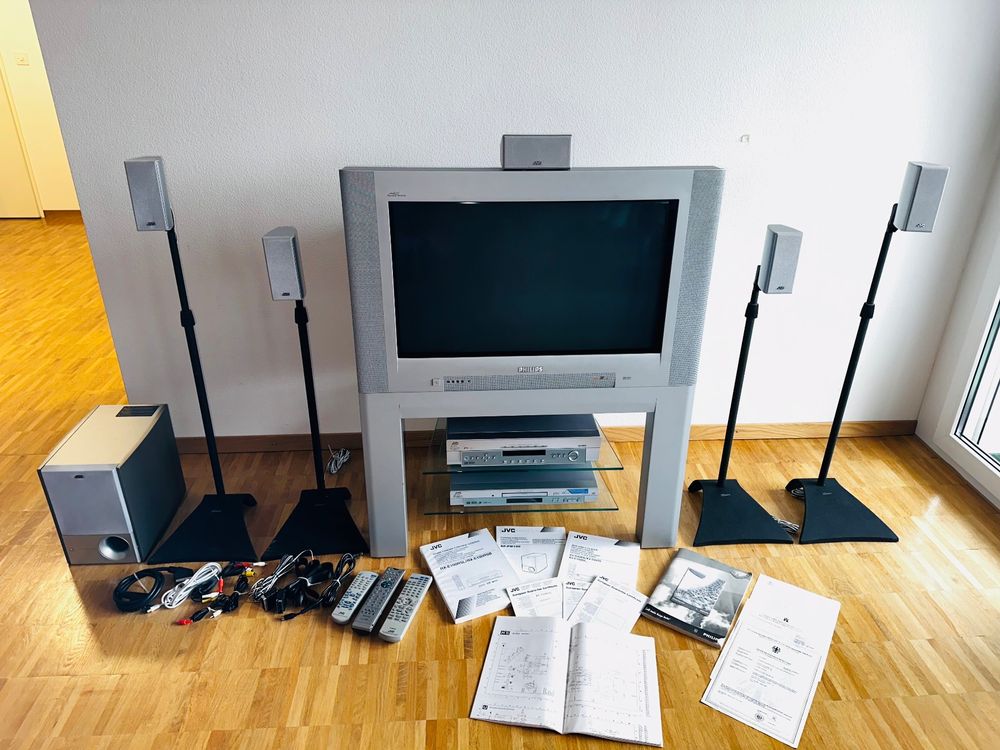 Tip-Top erhaltene JVC Dolby Surround System und Philips TV. (Gebraucht ...