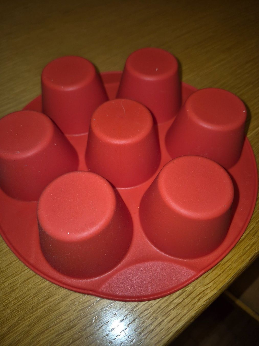 Tupperware Teglie da forno: Tupperware Silicone Form – Nuovo (secondo la descrizione) da Buttikon SZ venduto da sefa02 1