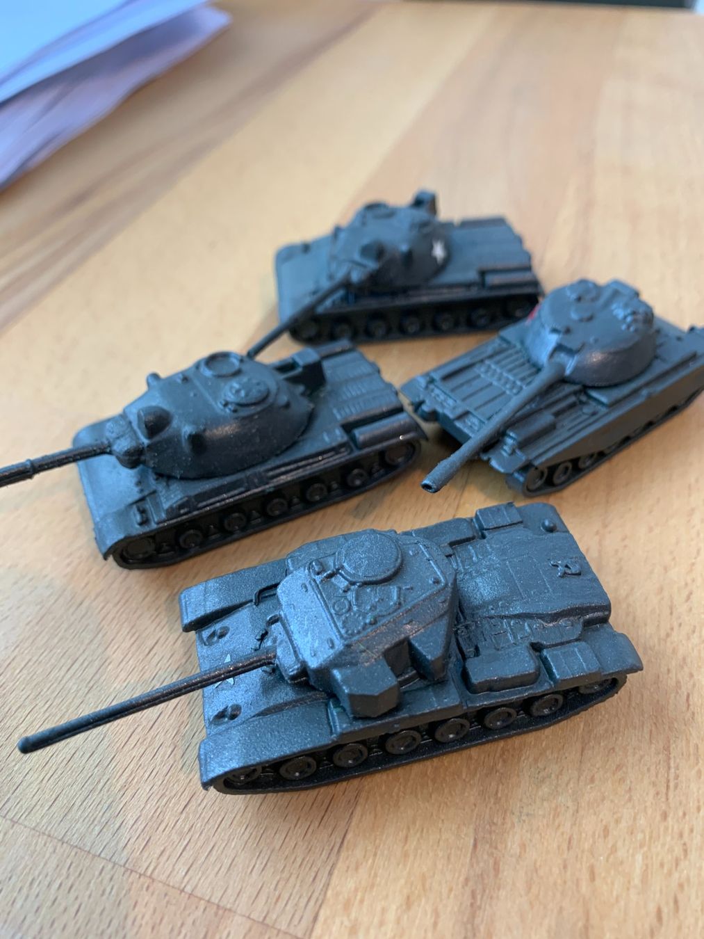 Modellini di ferrovie: 4 Panzer für Spur HO – Nuovo (secondo la descrizione) da Belp venduto da capowiga 2