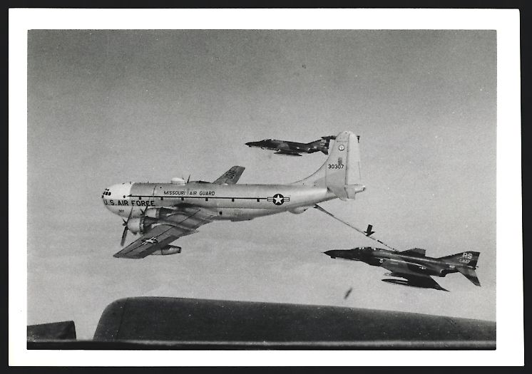 Fotografie & Manifesti: Fotografie Flugzeug Boeing KC-97 Stratot – Usato da Berlin venduto da bartko-reher