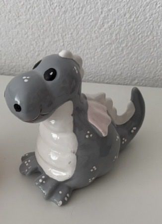 Spardosen: Dino- Kässeli – Gebraucht aus Gränichen von Nadia_von_Arx