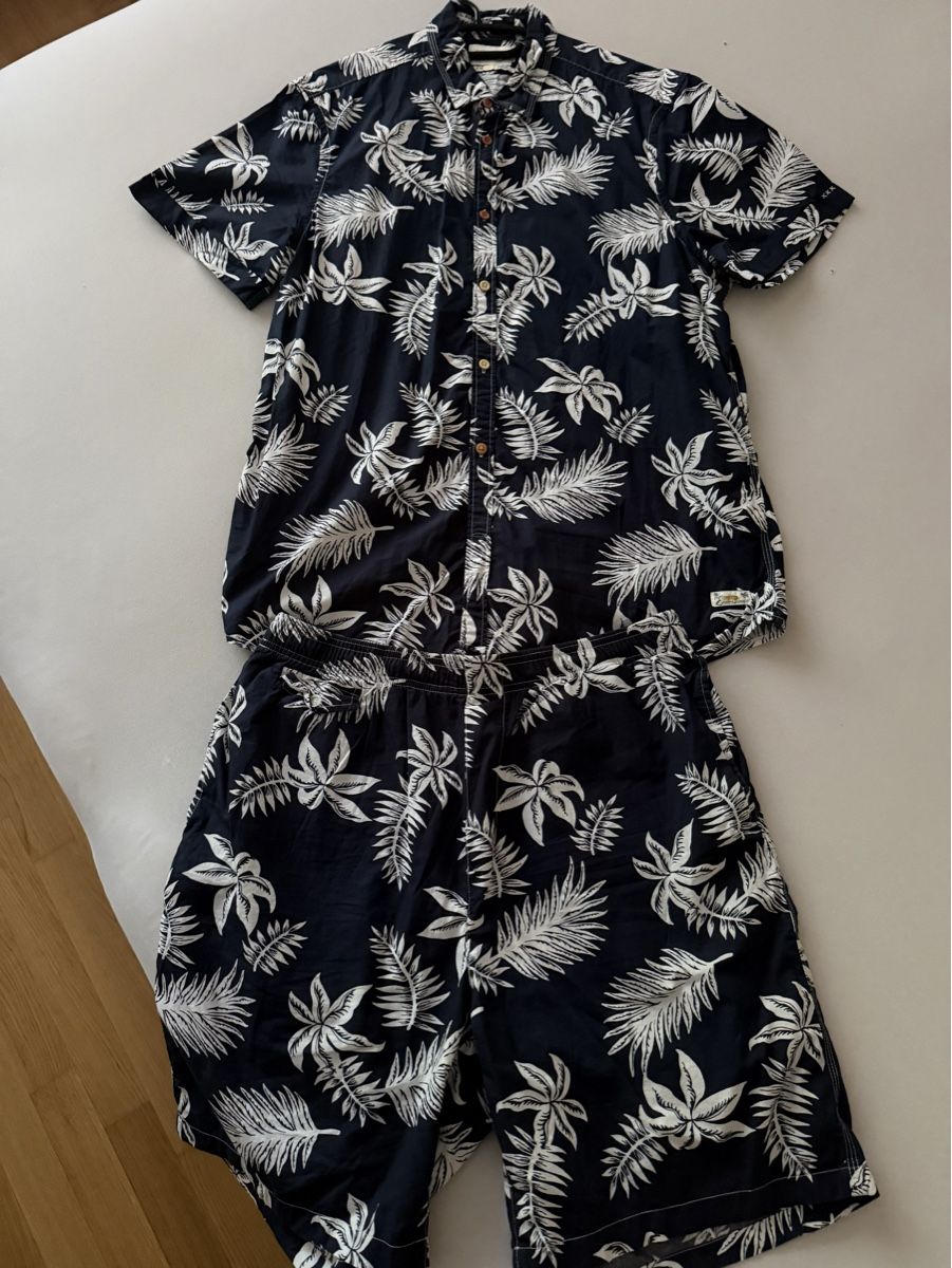 Scotch Soda Lotti di vestiti: Scotch & Soda Hemd und Shorts – Usato da Bern venduto da howi72