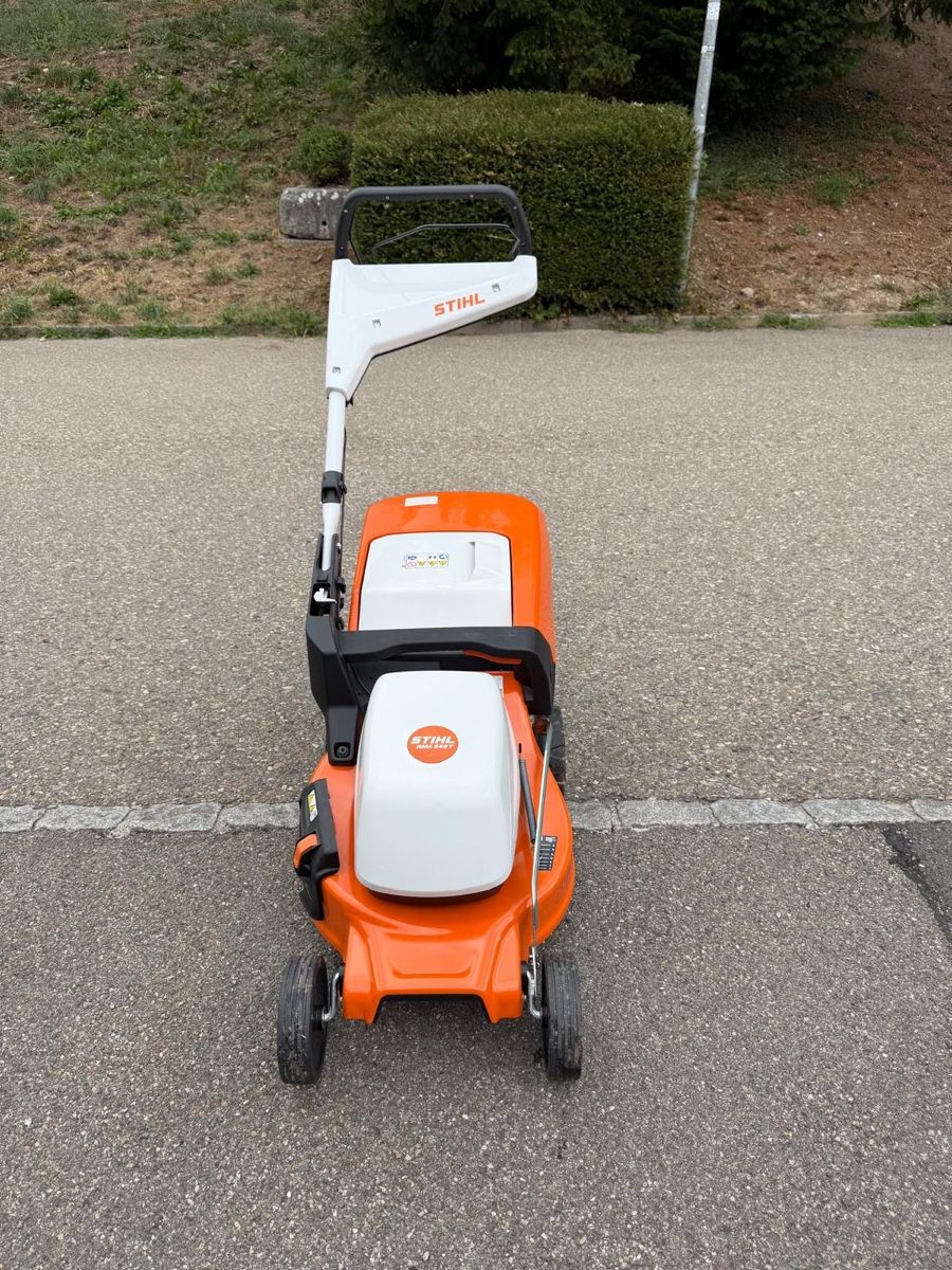 Stihl Tondeuses à gazon: Rasenmäher STIHL – D'occasion à Jona par SNeeracher