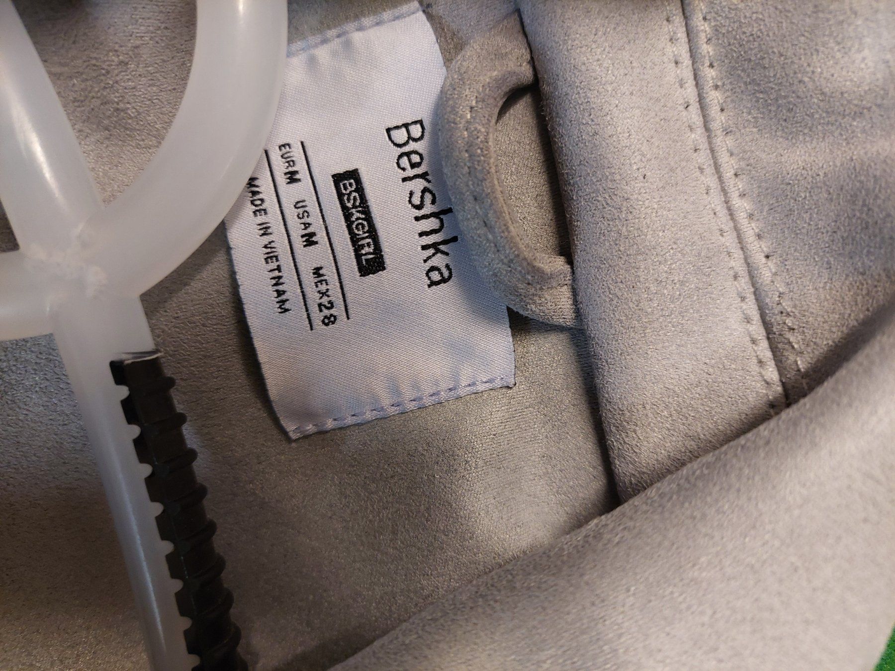 Bershka Jacken: Jacke von Bershka – Gebraucht aus Wynau von Meysi 2