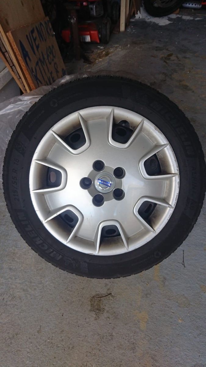 Michelin Pneus & Roues: Pneu Michelin – D'occasion à Villarimboud par dam_6qlv