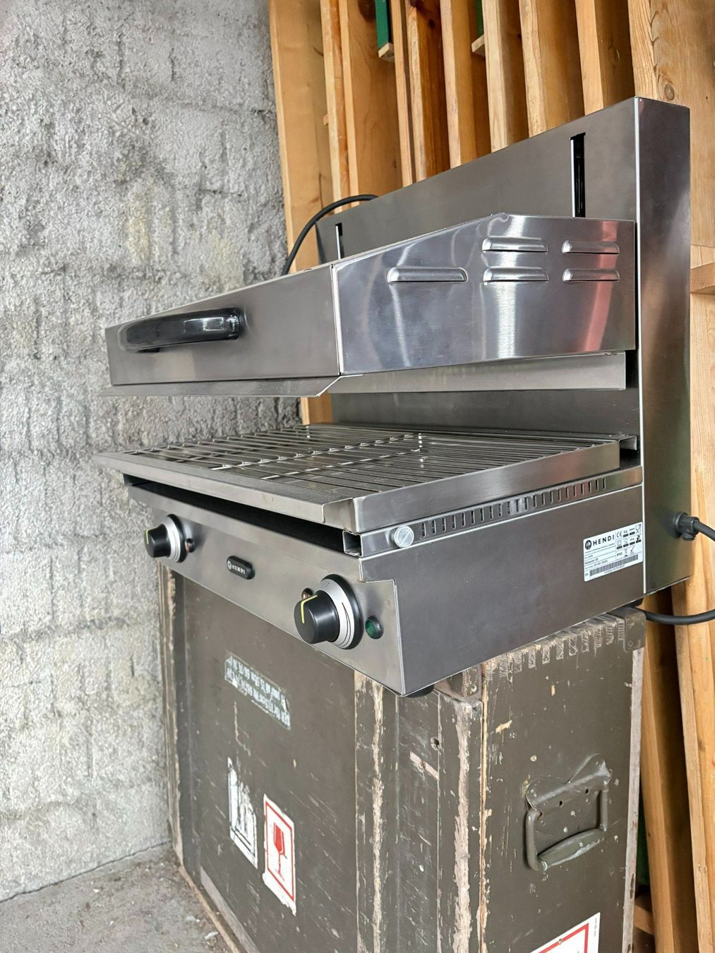 Grills: A vendre – Neu (gemäss Beschreibung) aus Château-d'Oex von Java1959 1