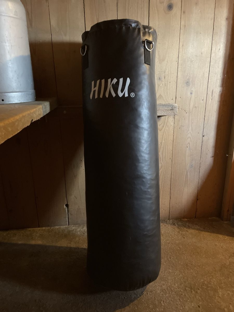 Sacs de frappe: Boxsack HIKU – D'occasion à Kallnach par elsilencio