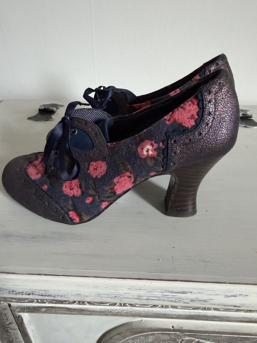 Scarpe da donna: Chaussures Ruby Shoo neuves . Taille 38 – Nuovo e nell'imballaggio originale da Dombresson venduto da feline_ne 1