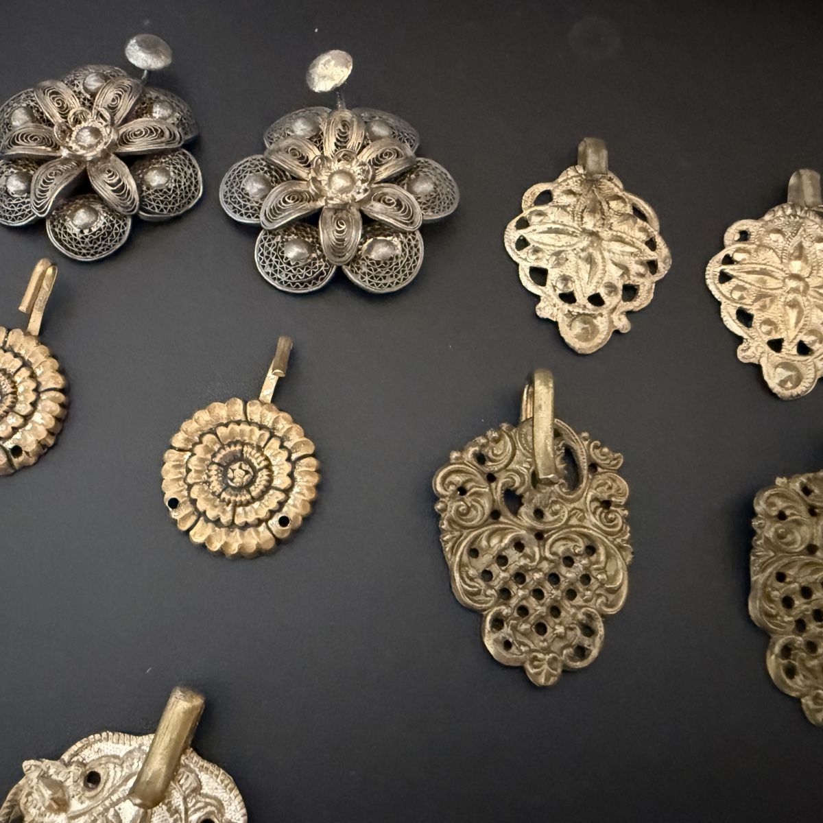 Altri gioielli: Antike Teils versilberte Trachtenschmuck  – Usato da Luzern venduto da downtonabbey 3