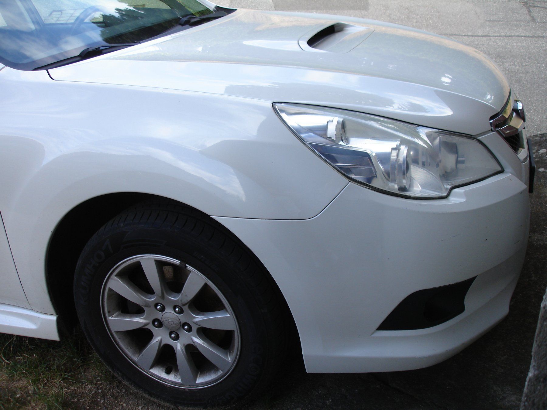 Subaru Autos: Subaru Legacy V    2.0 D – Défectueux à La Coudre par Daverney 2