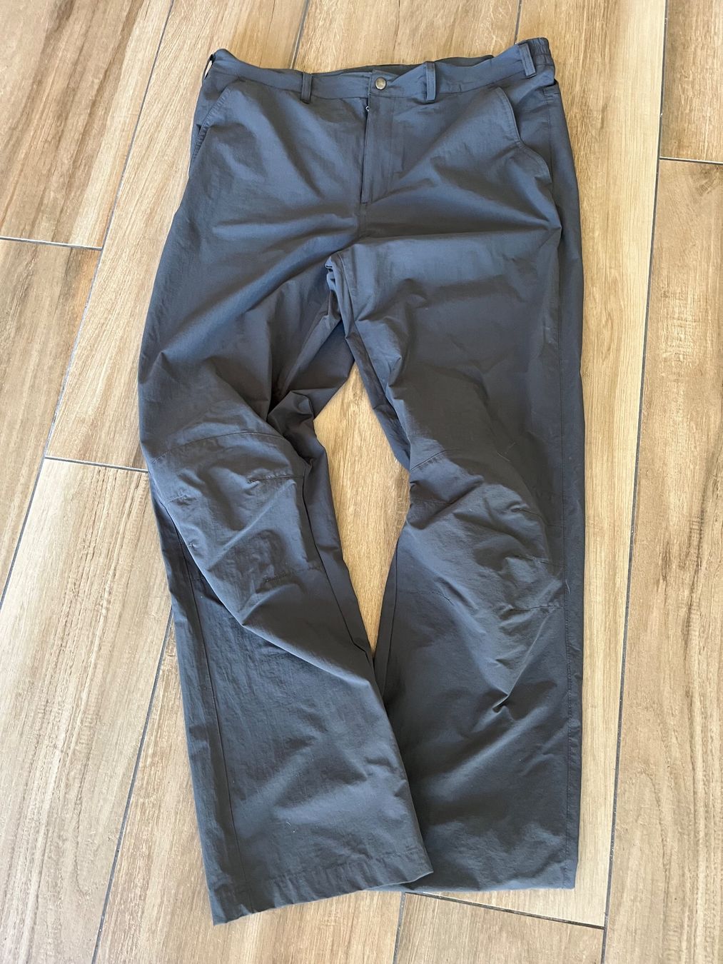 Pantaloni: Sport u. Freizeit Hose – Nuovo (secondo la descrizione) da Faoug venduto da metropark 1
