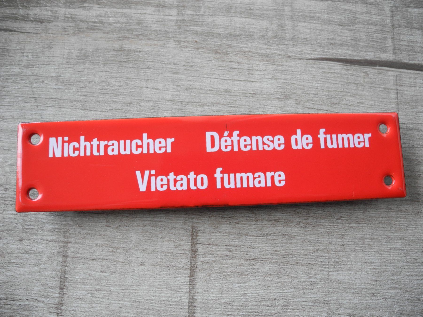 Ecriteaux: NICHTRAUCHER – D'occasion à Reinach AG par Huckleberrysix