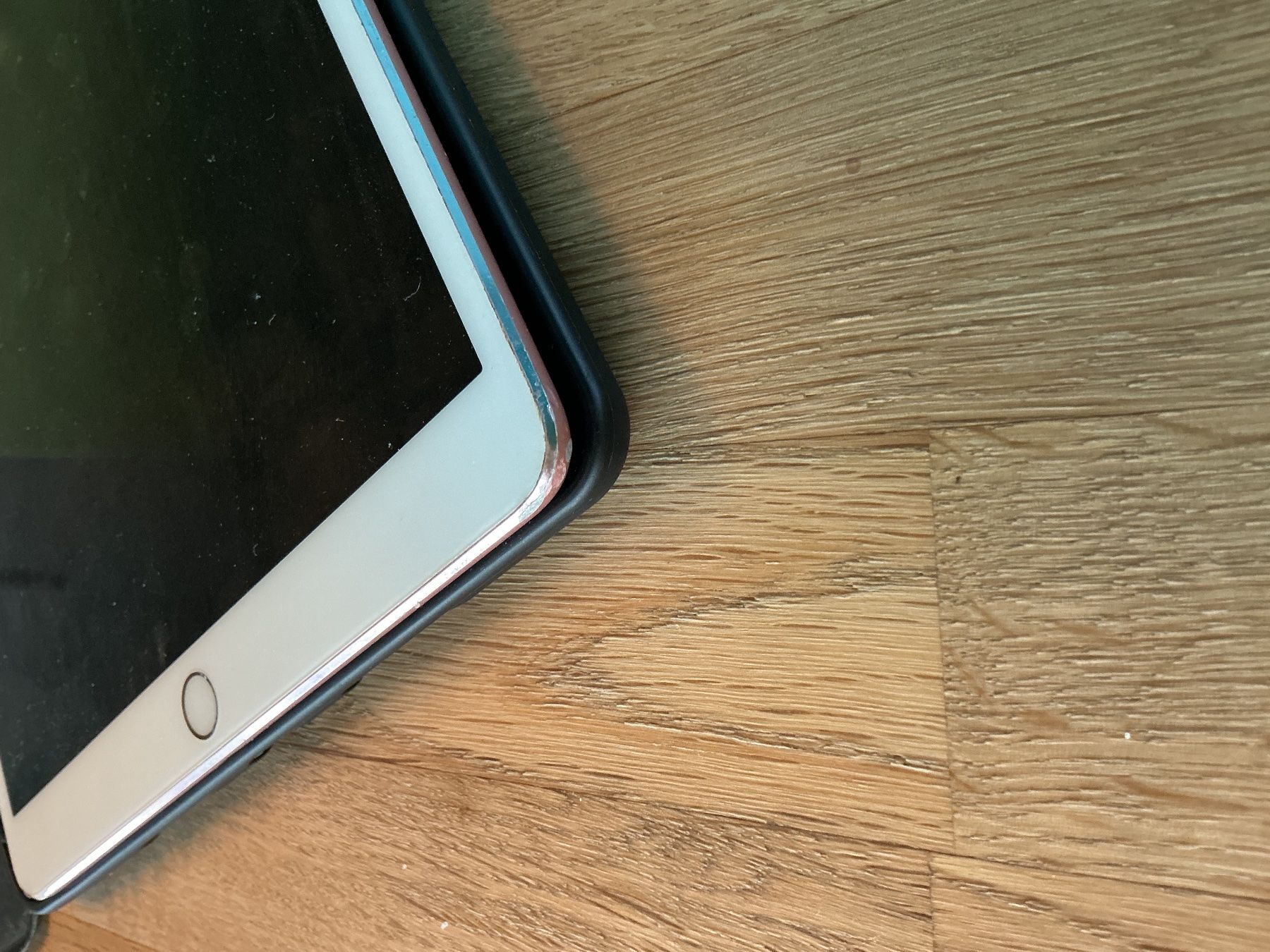 Tablet PC: iPad 2017 10.5 Inch – Gebraucht aus Allschwil von lerie13 4