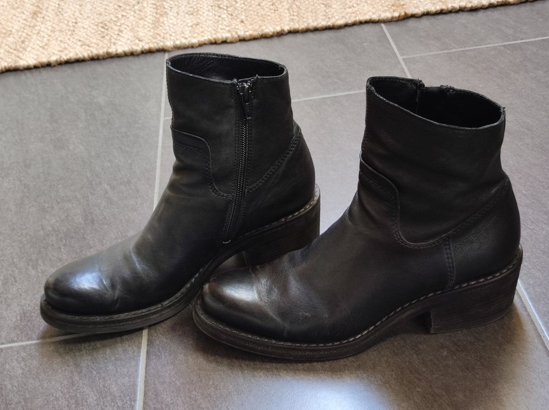 Scarpe da donna: Vic Stiefeletten, Grösse 36 – Usato da Wohlen AG venduto da Tikale 2