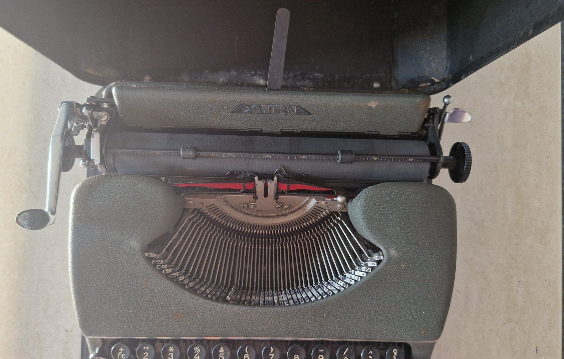 Schreibmaschinen: Schreibmaschine PATRIA, vintage – Gebraucht aus Regensdorf von Beeker 1