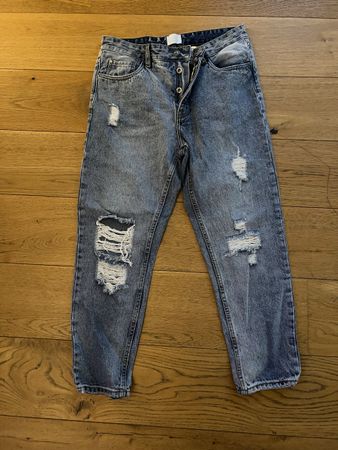 Jeanshose Gr. 40 ( zerrissen gekauft)