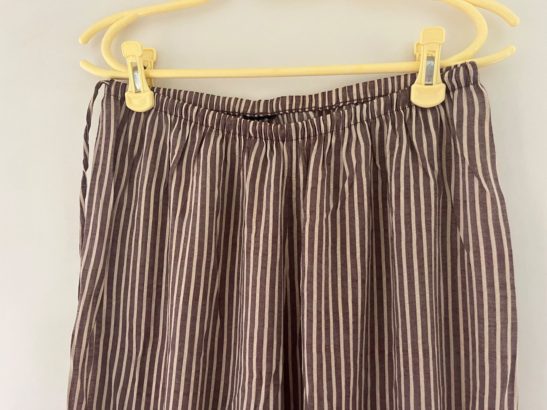 H&M Pantaloni: H&M Strandhose Gr. M – Usato da Utzenstorf venduto da Ismaele 3