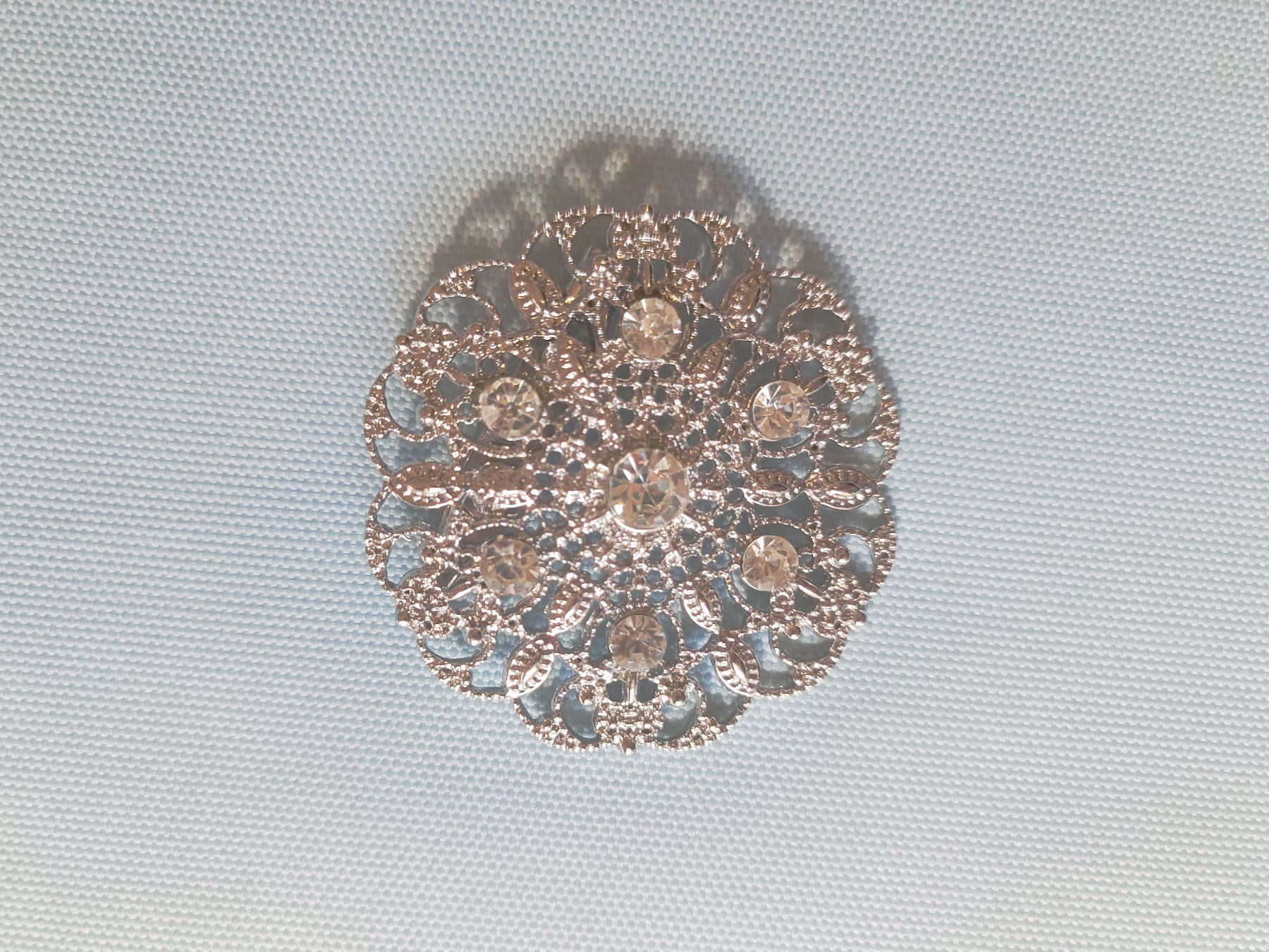 Spille & Fermagli: Versilbert Filigrane Brosche / broche filigrane argentée – Nuovo (secondo la descrizione) da Genève venduto da Mercedest7
