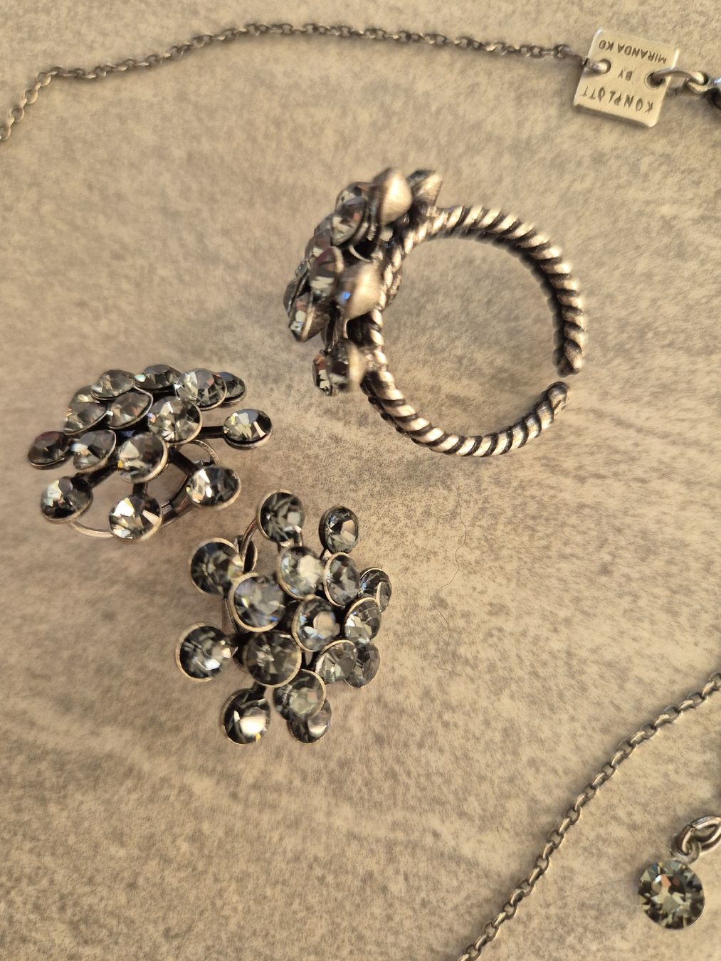 Altri gioielli: Schmuckset Kette & Ohrringe, Ring, Strass, grau – Nuovo (secondo la descrizione) da Rothenfluh venduto da cfb_rf75 2