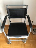 Toilettenrollstuhl mit Rädern grau schwarz gebraucht