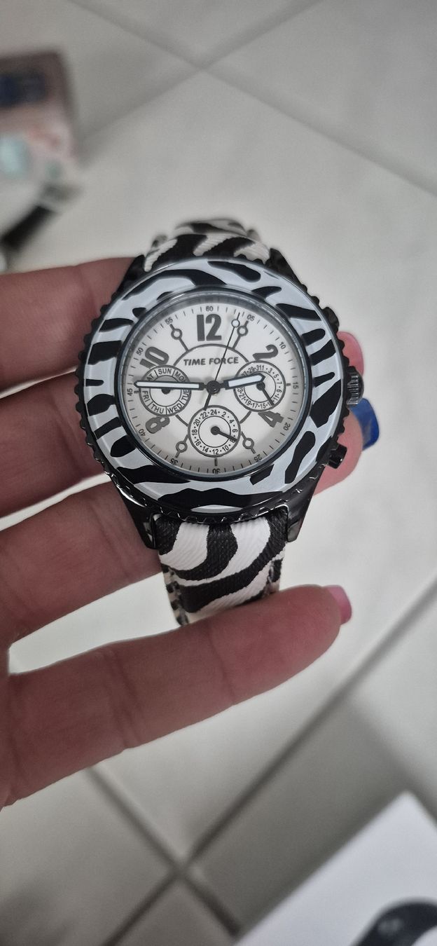 Uhren: Time Force Damen Uhr Collection Cristiano Ronaldo – Neu und originalverpackt aus Aesch BL von Moni1211