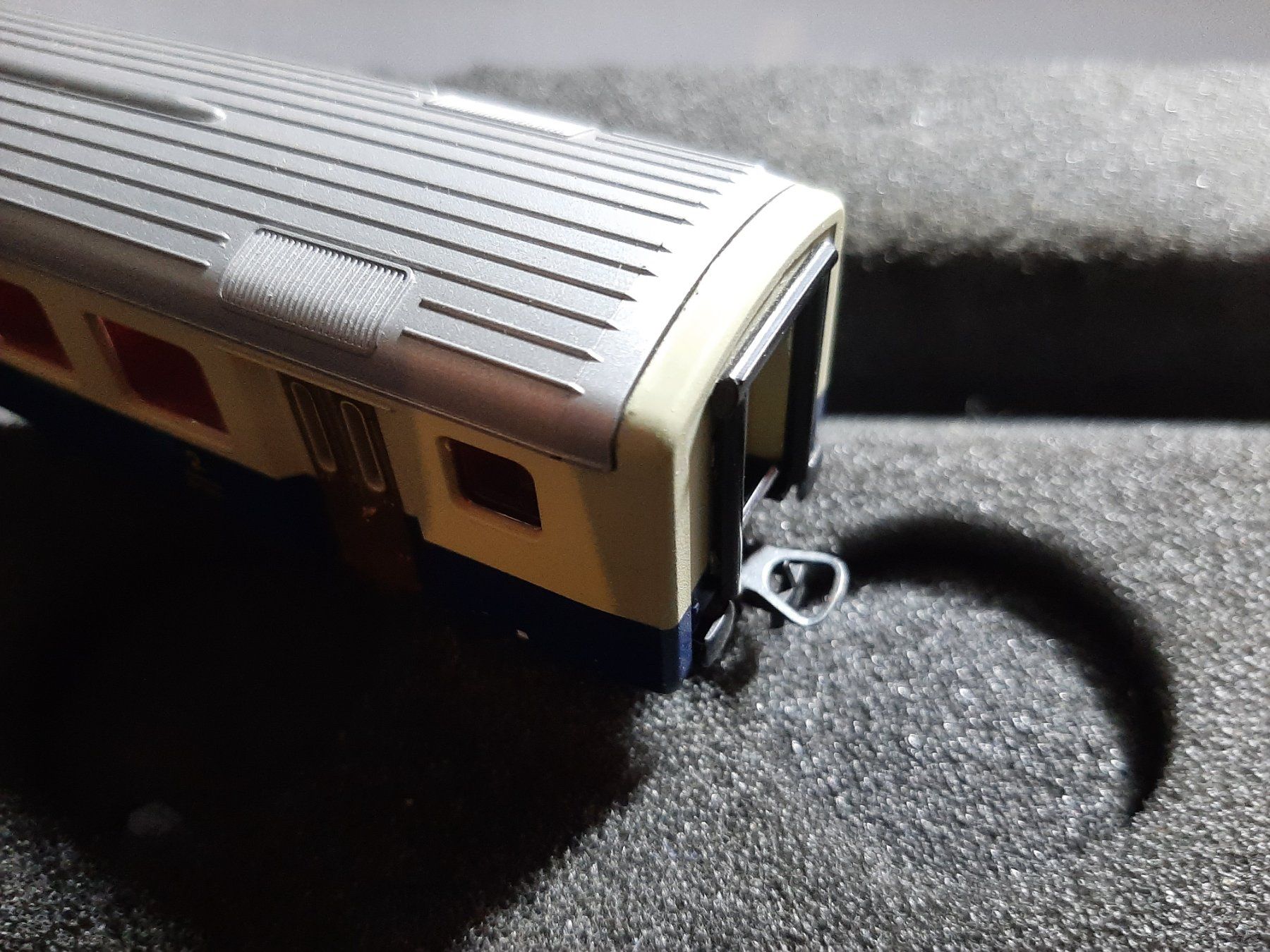 Roco Modelleisenbahnen: ROCO BLS 50 63 18-33 812-2 1CL – Gebraucht aus Avully von RIVALIS 5