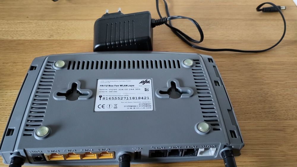Fritz!Box Fon WLAN 7270 | Kaufen auf Ricardo