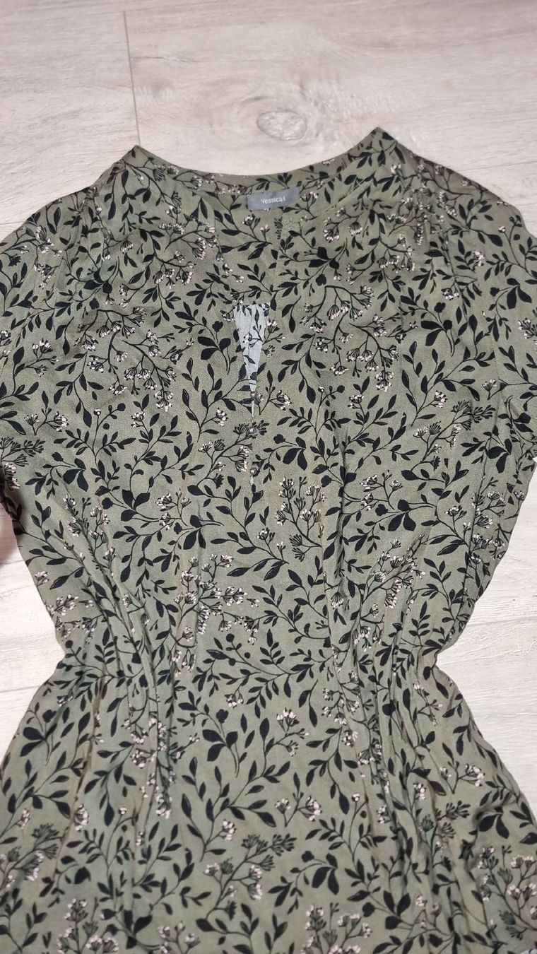 Vestiti: Kleid  mit Blumenmuster, Grösse 38 neuwertig – Nuovo (secondo la descrizione) da Wigoltingen venduto da Zuckerfee84 1
