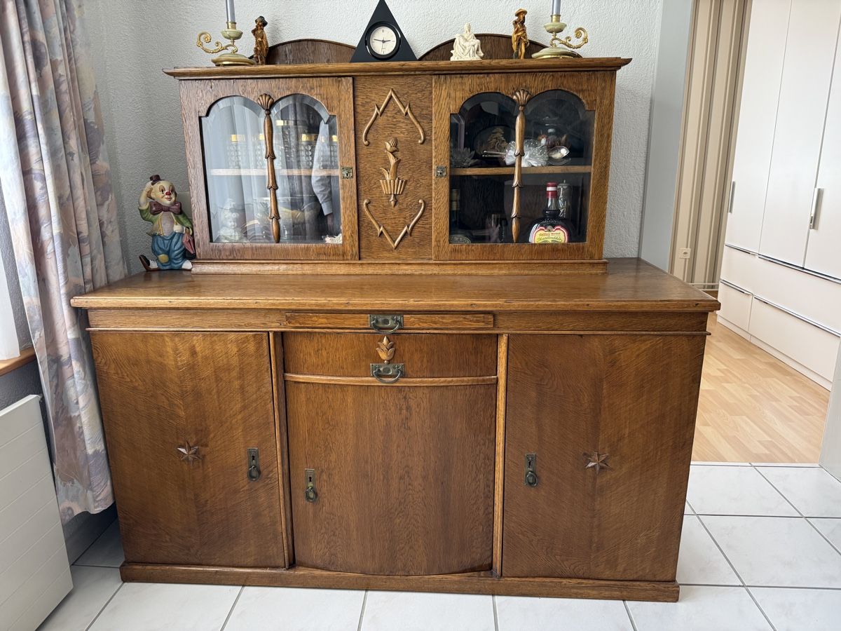 Cassettiere: Antiker Buffetschrank, Landhausstil, Eiche massiv – Usato da Aarburg venduto da alf_259t 2