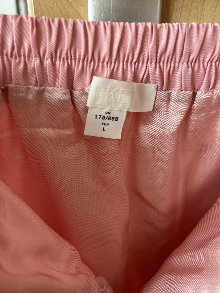 Arket Röcke: ARKET midi skirt  – Gebraucht aus Lausanne von kao_blc2 2