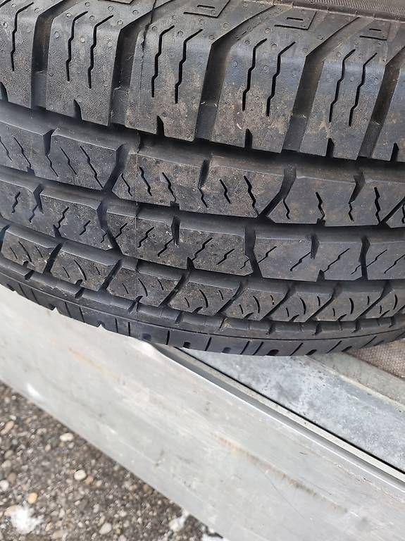 Pneumatici & Ruote complete: Reifen neuwertig – Usato da Aedermannsdorf venduto da Automarkt 1