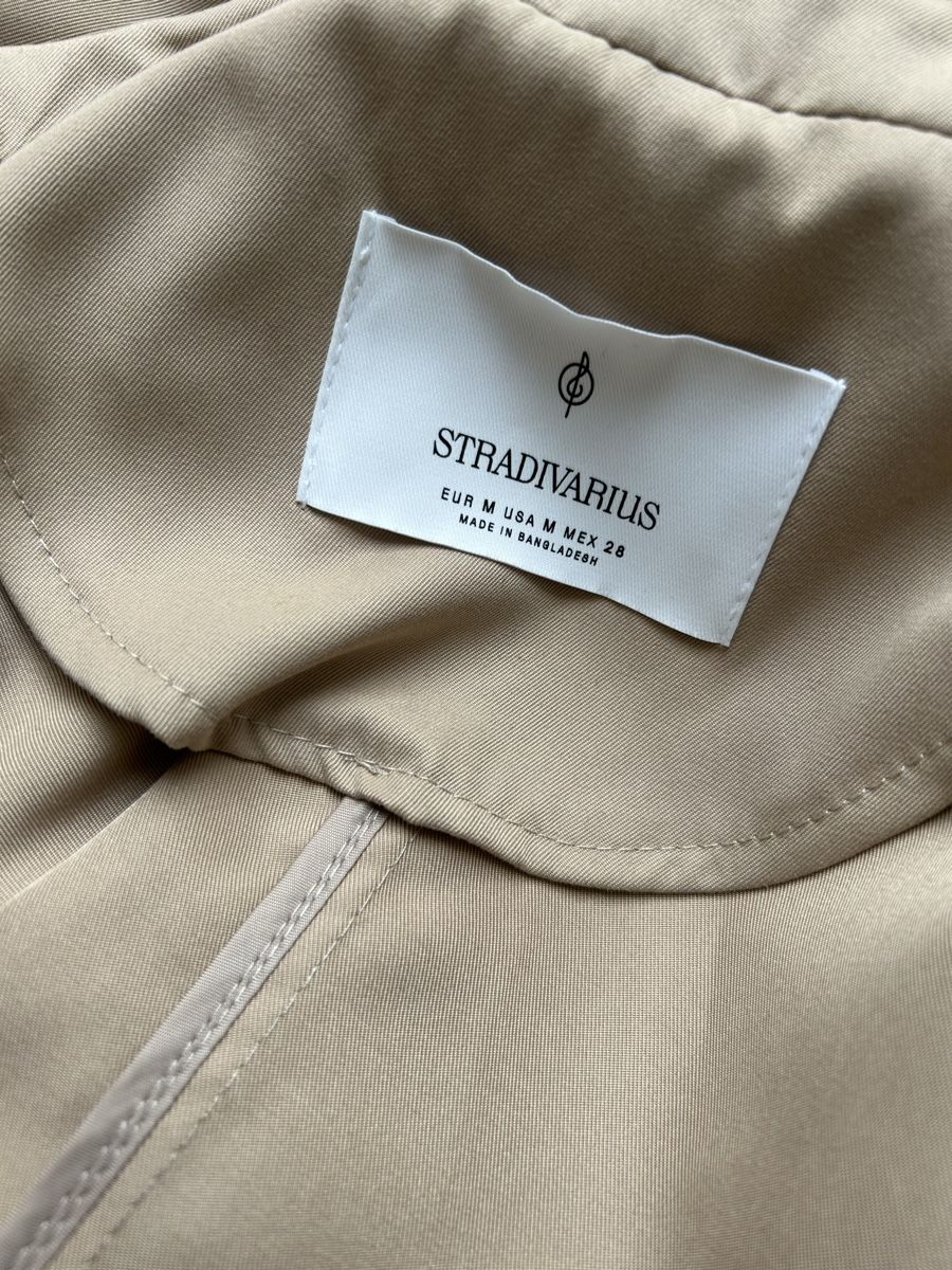 Stradivarius Cappotti: Stradivarius Trenchcoat Beige, Grösse M – Nuovo (secondo la descrizione) da Luzern venduto da mhbob 2