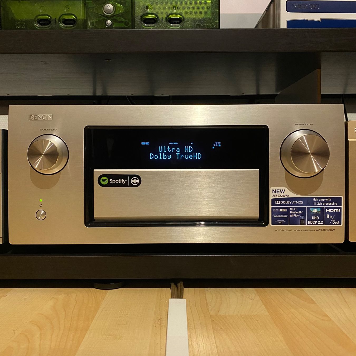 Denon Ricevitori: Denon AVR-X7200WA Premiumsilber – Nuovo (secondo la descrizione) da Gontenschwil venduto da Amiga2000B 1