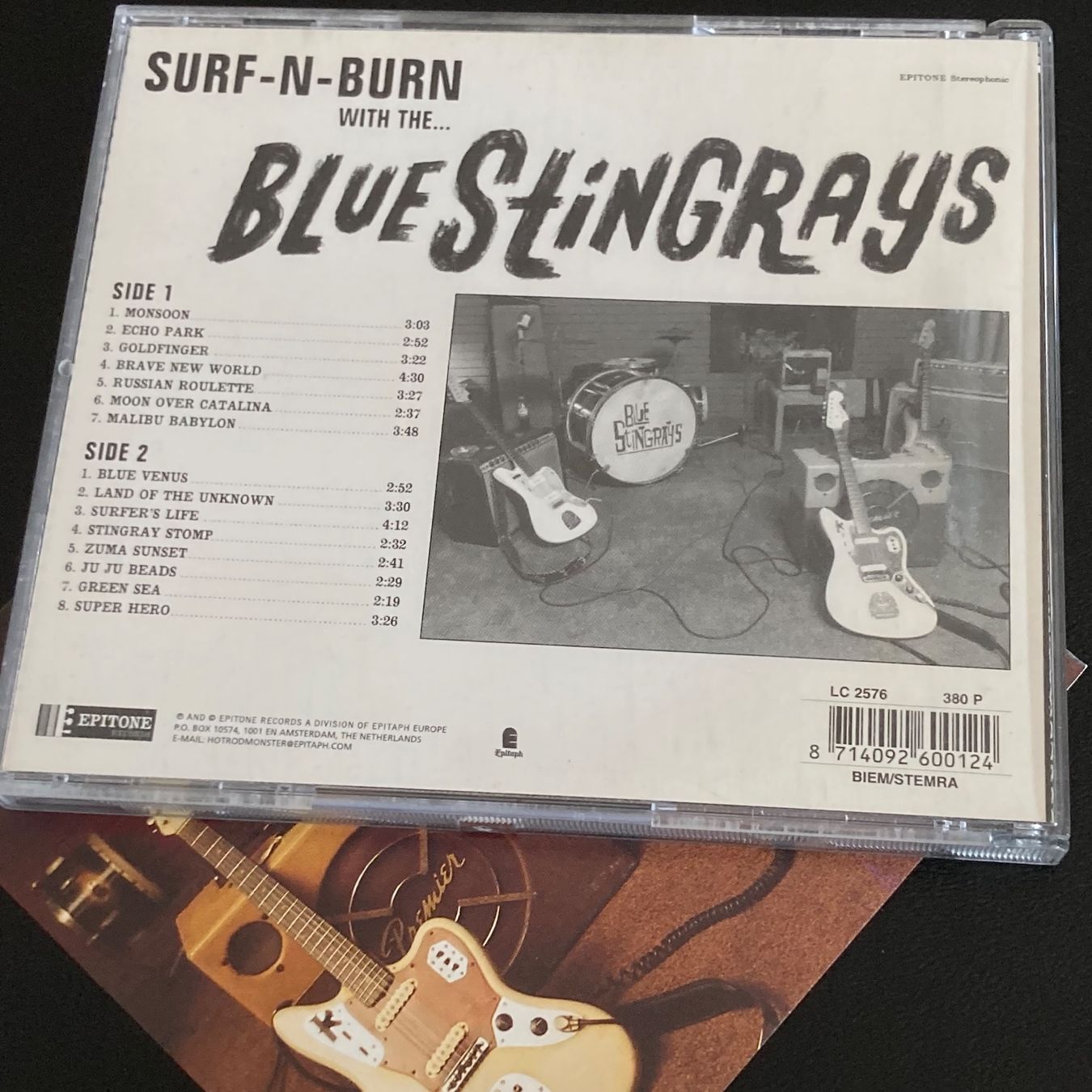 CD: Blue Stingrays - Surf-N-Burn | Surf Rock – Usato da Bern venduto da Ntsamina 1