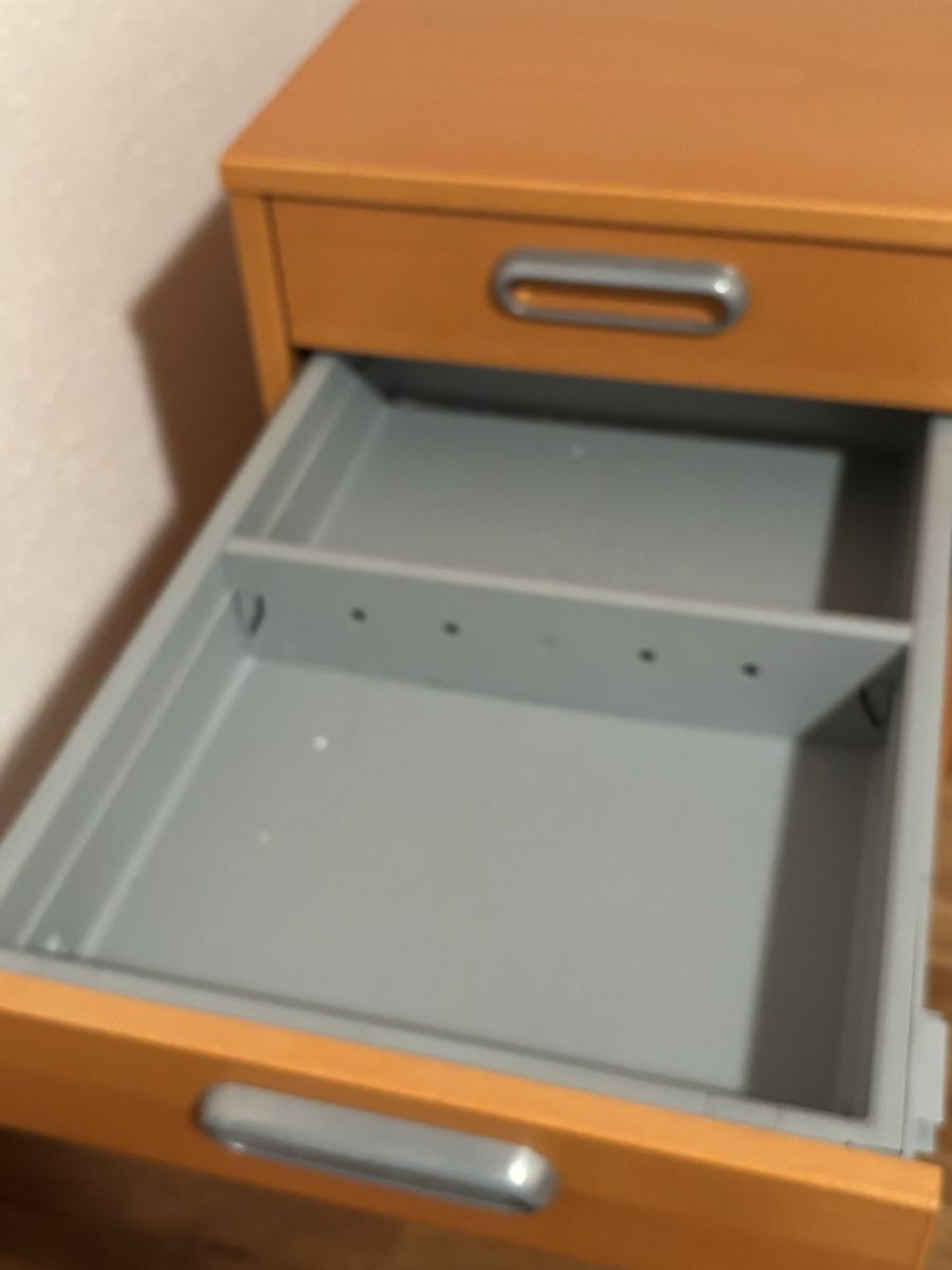 Ikea Eléments de bureau: Büro Schubladen Rollcontainer Ikea  – D'occasion à Goldach par Eme 3
