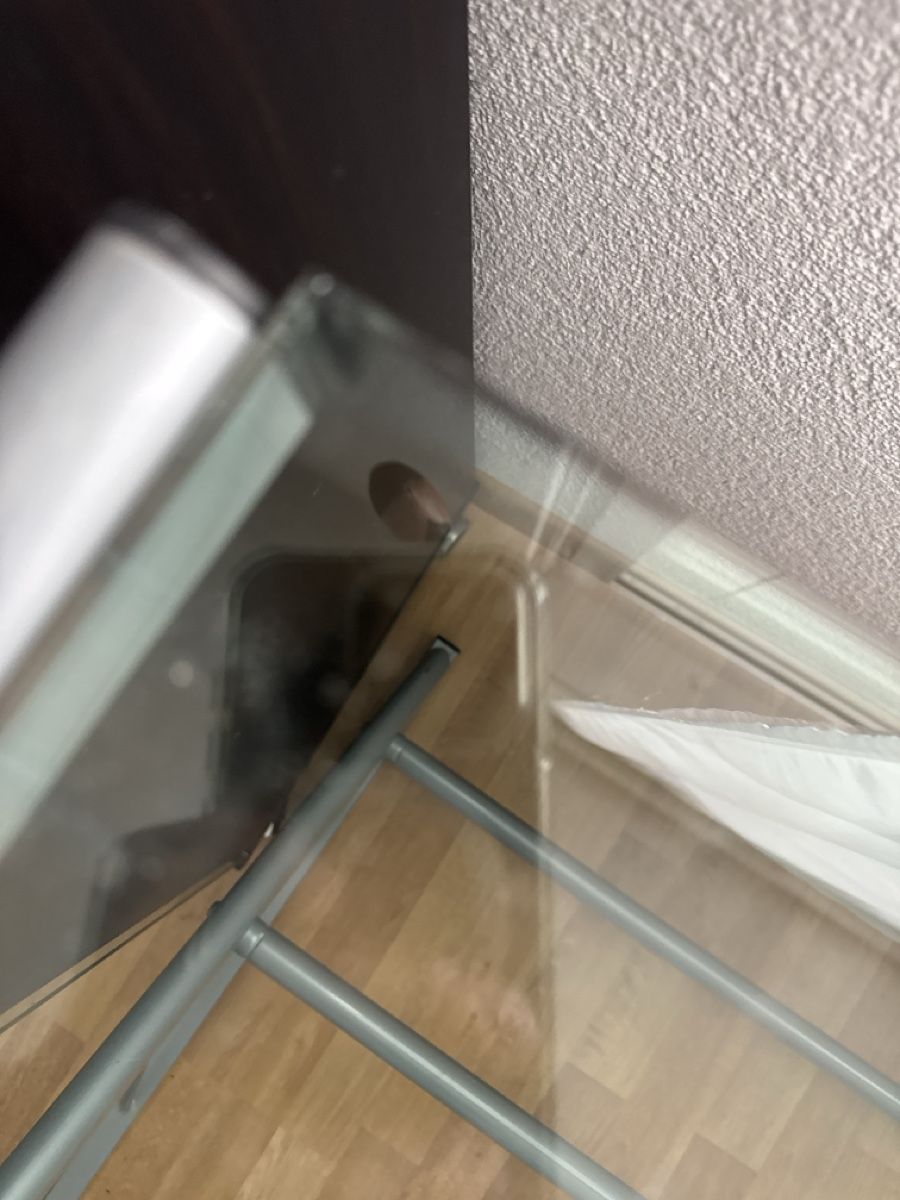 Scrivanie: Pult aus Glas – Usato da Gossau SG venduto da Jmasterj 1