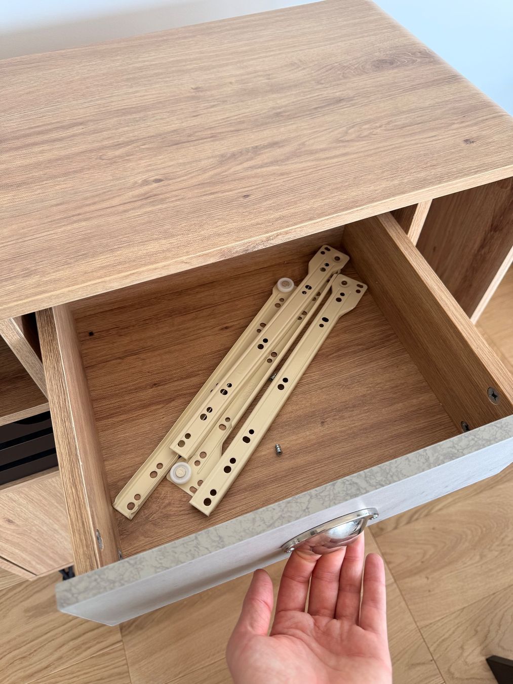 Beliani Kommoden: Sideboard KYLE Hellbraun – Gebraucht aus Zürich von lea_vb69 1