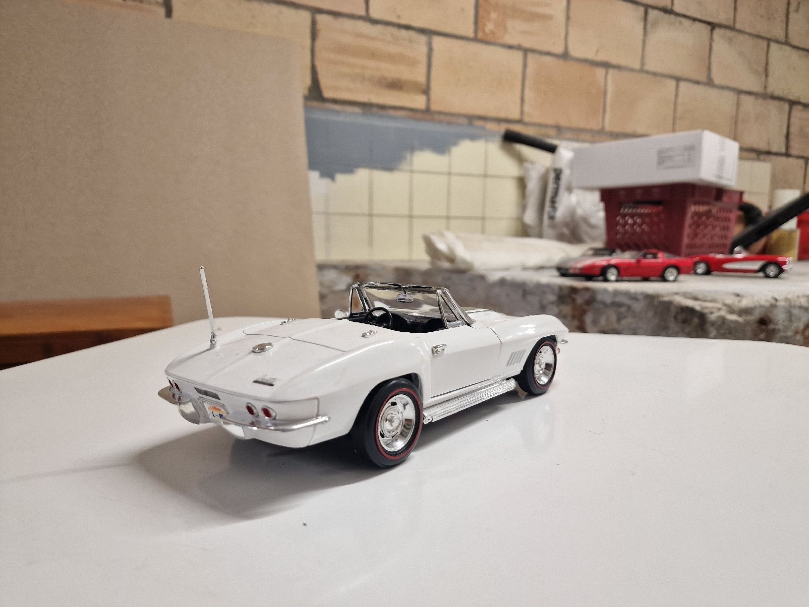 AMT/ERTL Modellini d'auto: Chevrolet Corvette C2 Cabriolet  – Nuovo (secondo la descrizione) da Alberswil venduto da R21Turbo 3