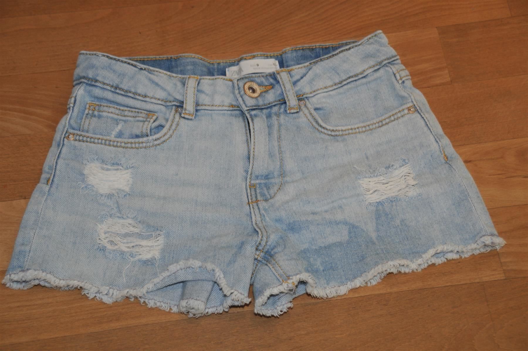 Zara Pantaloni: ZARA - kurze Jeans Hose, Gr. 134 – Usato da Winterthur venduto da Schwestere