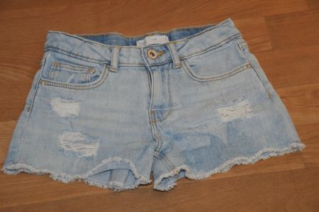 ZARA - kurze Jeans Hose, Gr. 134